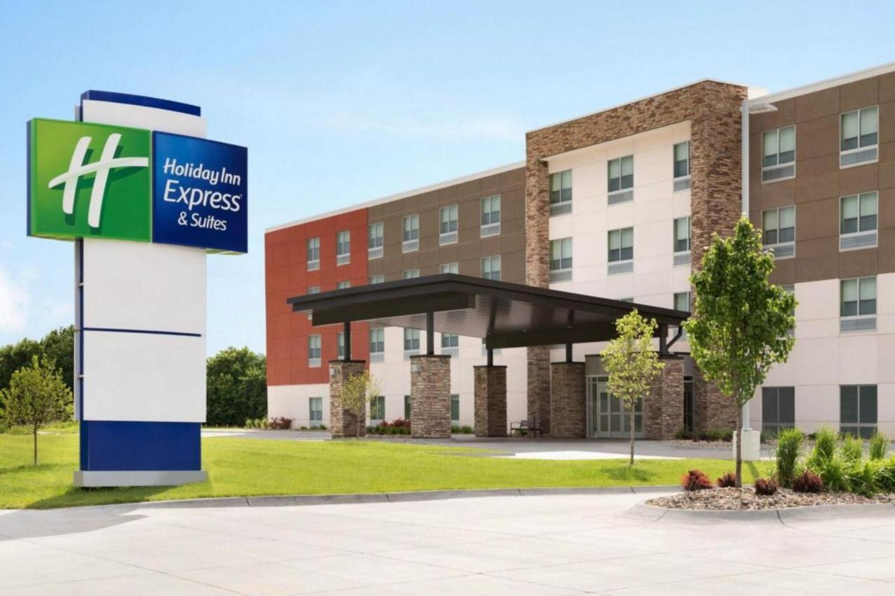 Holiday Inn Express & Suites Prince Albert - South By Ihg Bagian luar foto