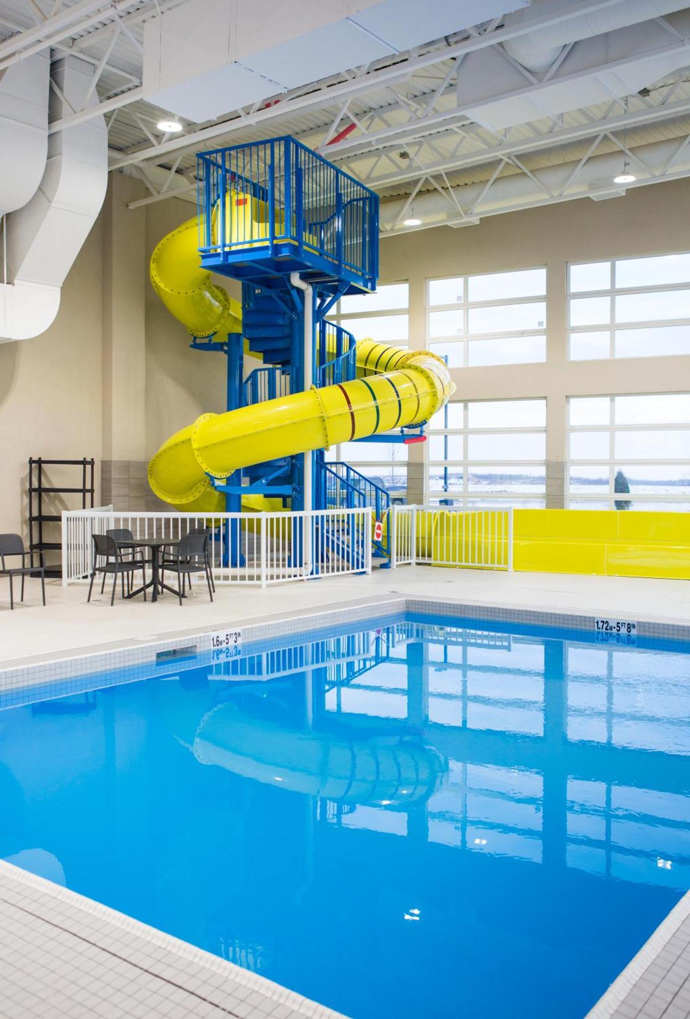 Holiday Inn Express & Suites Prince Albert - South By Ihg Bagian luar foto